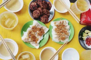 Quán Ăn Bánh Cuốn Tôm Thịt Thanh Hóa - Giải Phóng