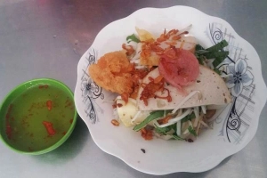 Quán Ăn Bánh Cuốn Trứng - Vạn Kiếp