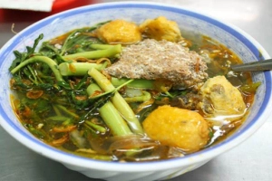 Bánh Đa Cua, Sườn Măng & Phở Bò - Nguyễn Văn Cừ