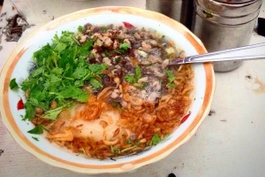 Quán Ăn Bánh Đúc Nóng - Trung Tự