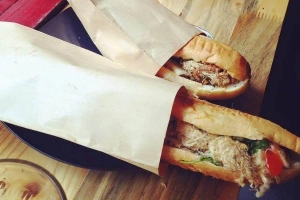 Quán Ăn Bánh Mì Bách