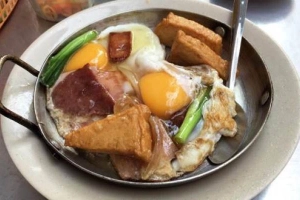 Quán Ăn Bánh Mì Chảo Sốt Vang - Rice City Linh Đàm