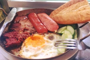 Quán Ăn Bánh Mì Châu Ký