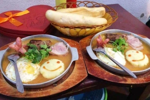 Quán Ăn Bánh Mì Cười - Trương Định