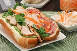 Quán Ăn Bánh mì - Đình Thôn