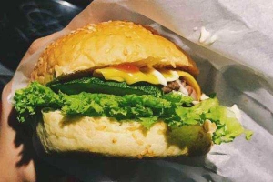 Bánh Mì Hamburger, Ăn Vặt & Trà Sữa