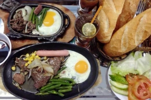 Quán Ăn Bánh Mì Hạnh - Hamburger & Bò Né