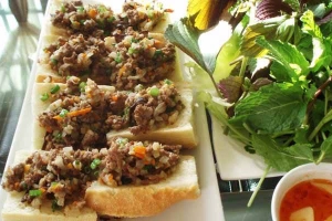 Quán Ăn Bánh Mì Hấp - Cô Giang