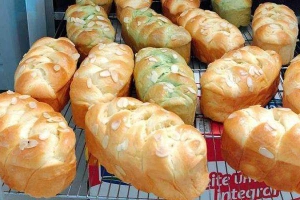 Bánh Mì Hoa Cúc & Bông Lan Trứng Muối - Shop Online