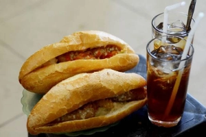 Quán Ăn Bánh Mì Kẹp - Hồng Mai