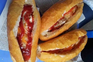 Quán Ăn Chú Tuấn - Bánh Mì Kẹp Nem Khoai