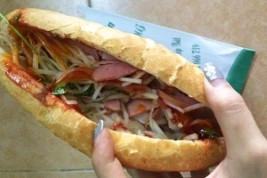 Quán Ăn Bánh Mì Ngon Truyền Thống