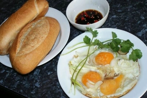 Quán Ăn Bánh Mì Ốp La - Lý Thường Kiệt