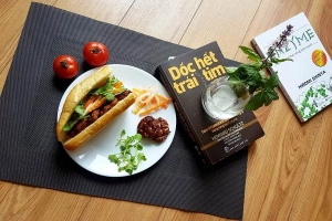 Quán Ăn Bánh Mì SaiGon Cô Thương - Tam Trinh