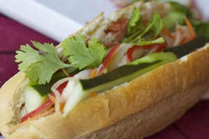 Quán Ăn Bánh Mì Số 8 Ngọc Ánh