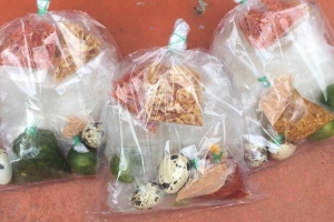 Bánh Tráng Trứng Cút Muối Tắc Hành Phi Ruốc - Shop Online