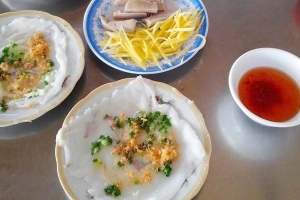 Quán Ăn Nha Trang Quán Sân Banh - Bánh Ướt Nóng & Bánh Đập