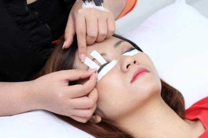 Bảo Anh - Nối Mi & Nail