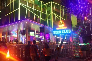 Bar Hoàng Triều - Lounge & Live Music
