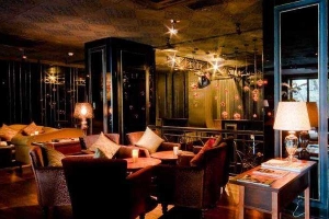 Bar Maxim's Club - Đồng Khởi