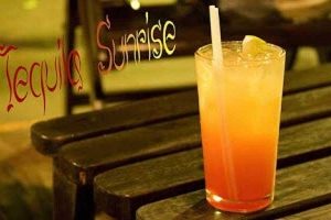 Bar Tequila Sunrise