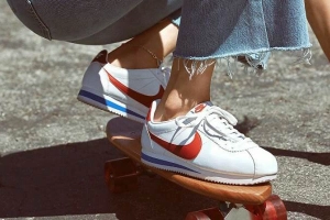 Basic High Sneaker