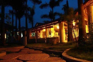 Bat Trang Village Resort - Lâm Du
