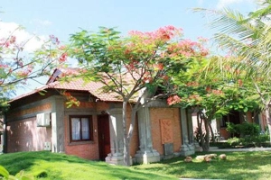 Bàu Trúc - Đen Giòn Resort