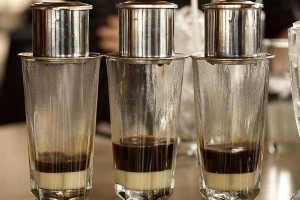 Bảy Bánh Cafe