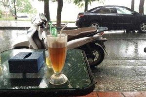 Bee Cafe - Trấn Vũ