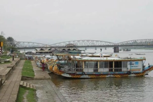 Bến Thuyền Du Lịch Toà Khâm