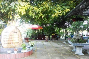 Bến Xưa Cafe