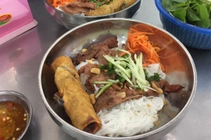 Quán Ăn Bếp Hồng - Cơm Tấm & Bún Thịt Nướng