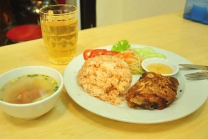 Quán Ăn Bi Boy - Cơm Gà Xối Mỡ