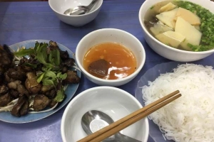 Bích Thủy - Bún, Miến & Gà Hầm