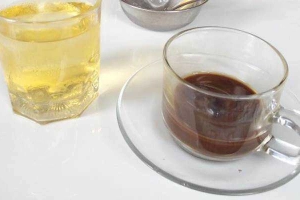 Biển Hồ Cafe