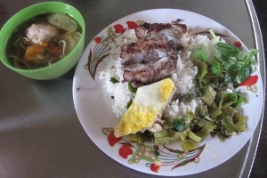 Quán Ăn Bình - Cơm, Hủ Tiếu & Giải Khát