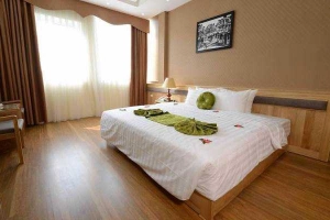 Blue Hanoi Inn Hotel - Chân Cầm