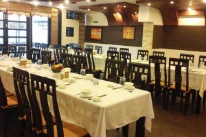 Blue Whale - Restaurant & Bar
