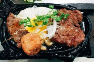 Quán Ăn Bò Bit Tết Hoàng Yến