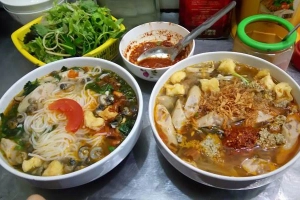 Quán Ăn Bờ Kè - Bún Riêu Cua Giò Heo