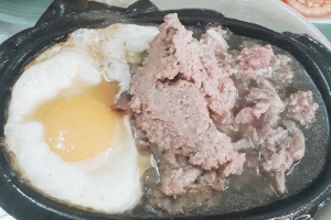 Quán Ăn Bò Né 3 Ngon - 196 Tên Lửa