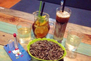 Bond Cafe