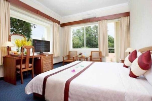 Boss Palace Hotel