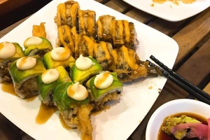 Quán Ăn Bụi Sushi