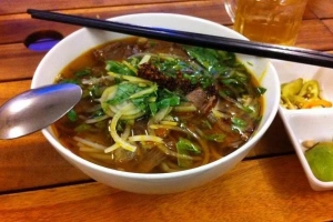 Quán Ăn Bà Chánh - Bún Bò & Bò Kho