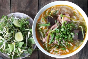 Quán Ăn Bún Bò Bà Tuyết
