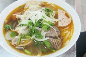 Quán Ăn Bún Bò Bình Dân