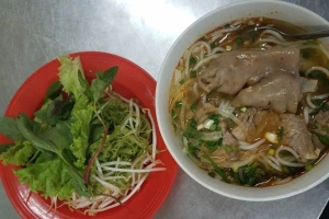 Quán Ăn Bún Bò & Bò Kho - Phạm Văn Chí