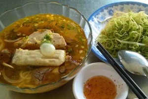 Quán Ăn Bún Bò Chú Há